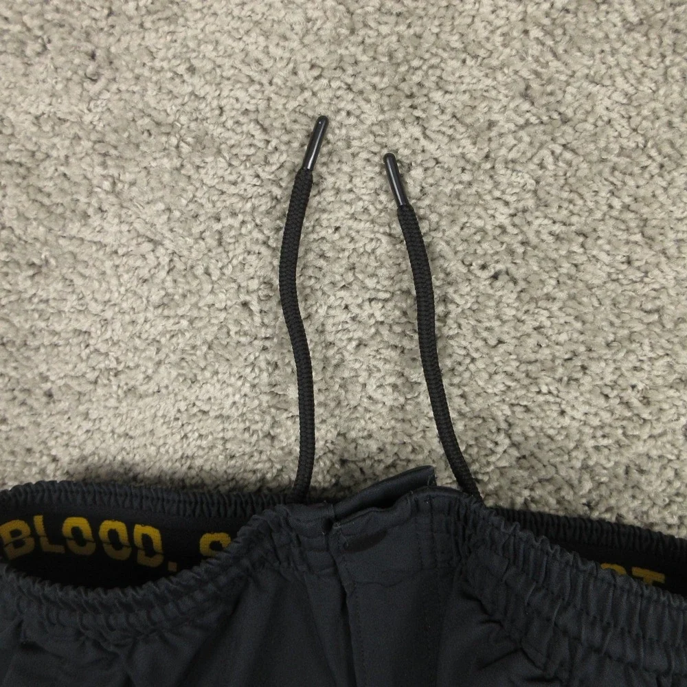 Under Armour Project Rock Pants Mens Small Black UA Woven Cargo Performance Bull
